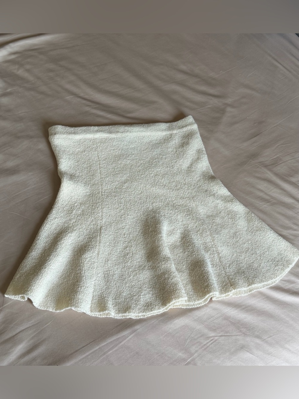 H&M Cream White Knit Flare Mini Skirt Size Small